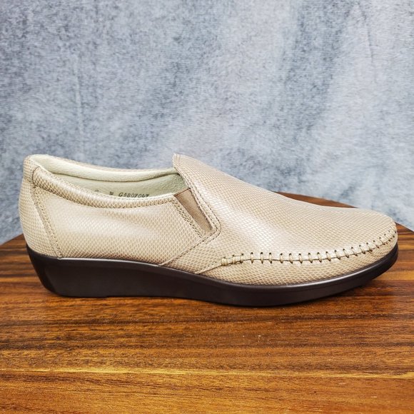 SAS Shoes Women 10M Turf Coffee Dream Leather/ Suede Tripad Comfort Loafers